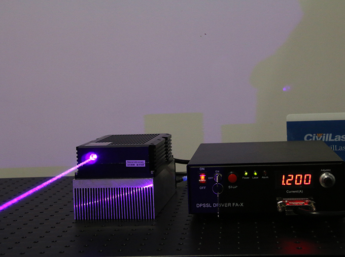 405nm 10W Azul-Violet laser 0~10000mw output power adjustable with TTL modulation